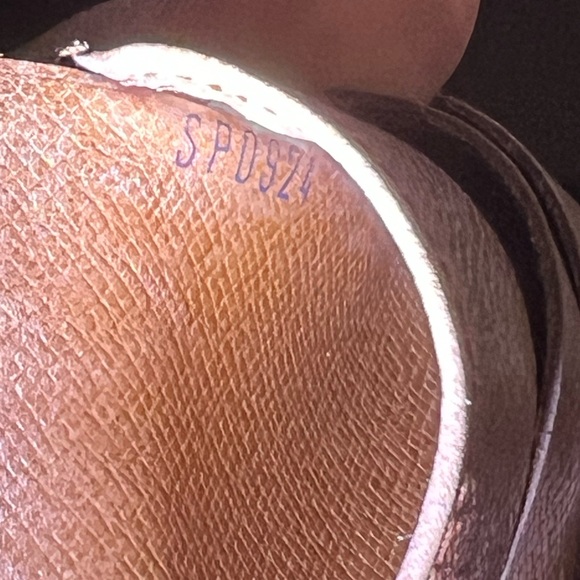 Preloved Louis Vuitton monogram wallet w/ dust bag and box - Picture 15 of 15